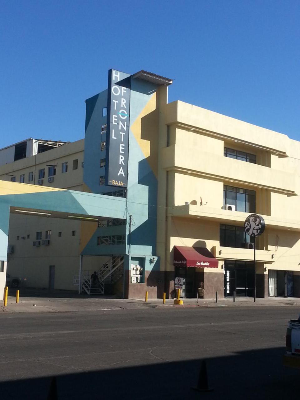 Hotel Frontera Baja เม็กซิกาลิ ภายนอก รูปภาพ